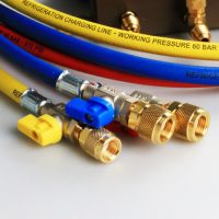 4688158 - REFCO hose with ball valves
